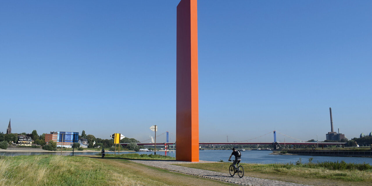 Start-und Endpunkt des Ruhrtalradweg an der Rheinorange